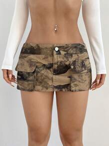 SHEIN Unity 女士前扣装饰迷彩印花 A 字裙，休闲日常穿着