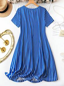 大码圆领短袖条纹口袋设计宽松休闲优雅连衣裙，适合夏季 - 藍白色 - 查看 2