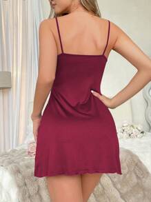 Camisón de tirantes finos con ribete de encaje para mujer