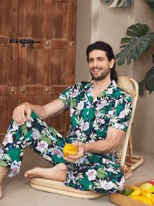 Men's Notched Collar Button-Front Allover Print Short Sleeve Top And Pants Pajama Set - Black - View 2
