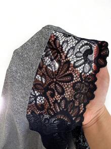 Ladies' Simple Daily Color-Blocking Lace Sling Nightdress