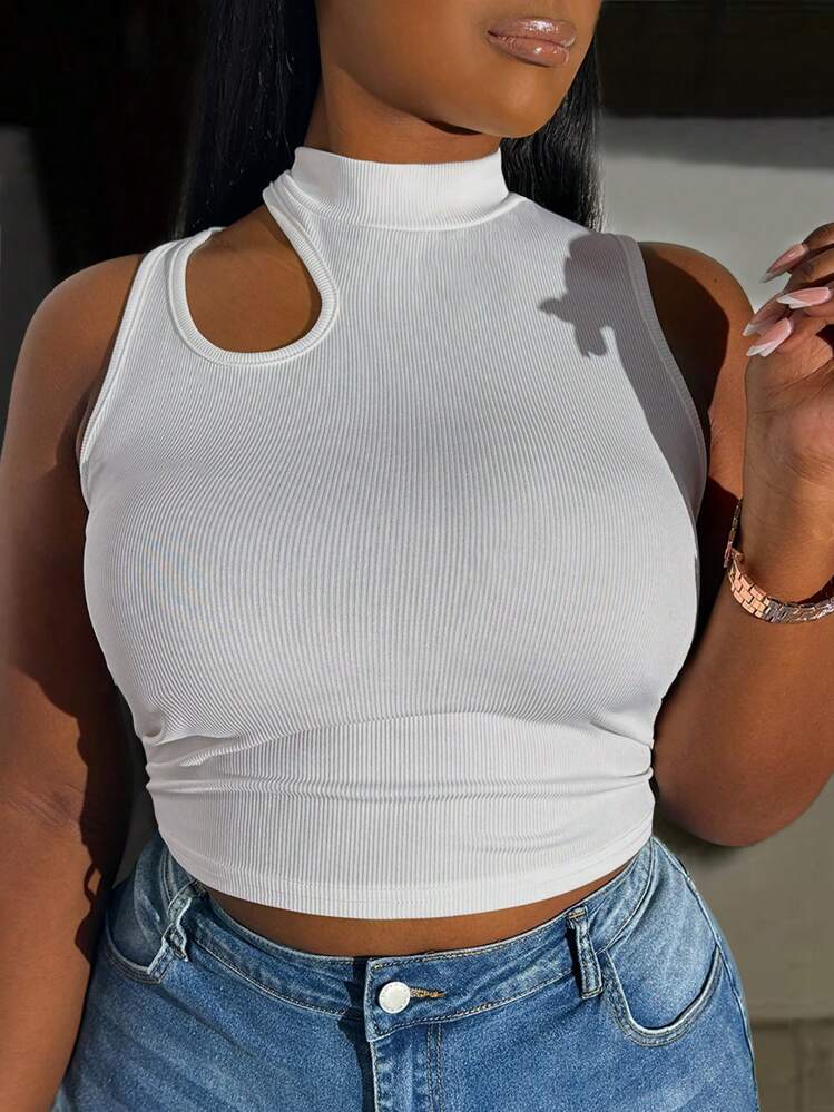 SHEIN Plus Size Cut Out Shoulder Crop Tank Top - White - View 1