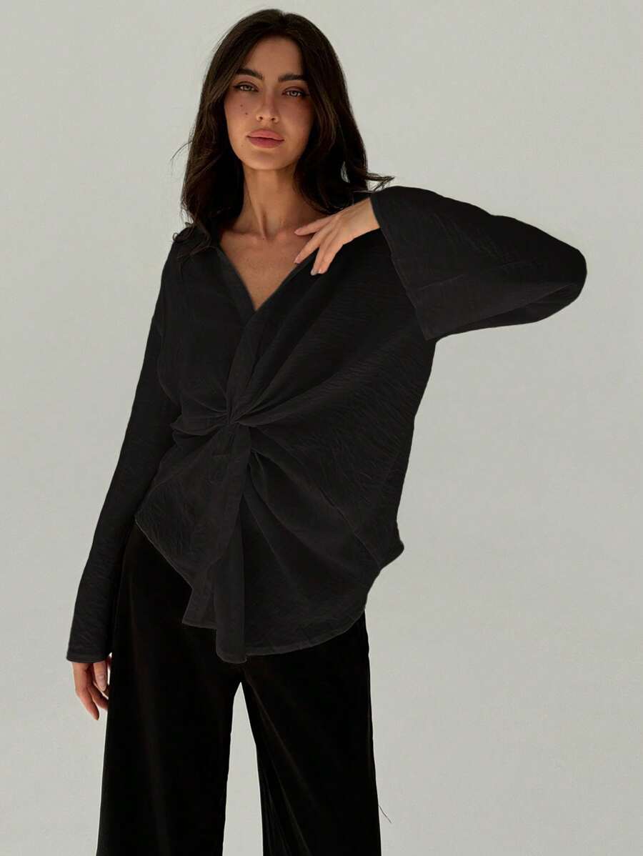 Aloruh 优雅轻盈长袖防晒简约扭纹设计衬衫 - 黑色 - 查看 1