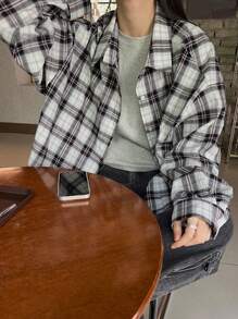 DAZY Women's Plaid Button-Up Loose Fit Long Sleeve Shirt