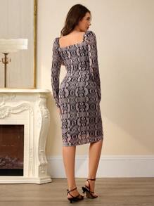 Chiquease 随机欧美风格蕾丝边高领长袖蛇皮印花紧身连衣裙 - 彩色 - 查看 3