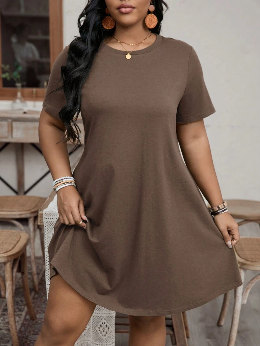 SHEIN LUNE Vestido de verano de talla grande con cuello de tripulación, de manga corta y unicolor - Marrón Mocha - Ver 1