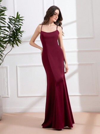 Women's Solid Color Minimalist Elegant Spaghetti Strap Maxi Fish Tail Dress