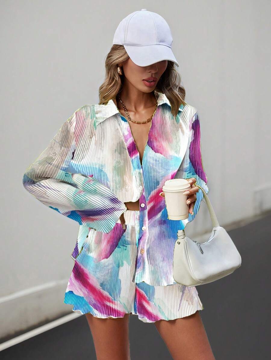 SHEIN Essnce Blouse et shorts avec impression intégrale et garniture en laitue. Style décontracté "Old Money" pour femmes. Hauts pour sortir, tenues d'automne, tenues de sortie - Multicolore - Voir 1