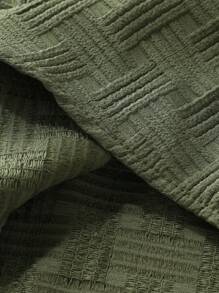 Manfinity RSRT Men's Summer Casual Solid Color Textured Short Sleeve Shirt And Shorts 2pcs Set - Army Green - View 6