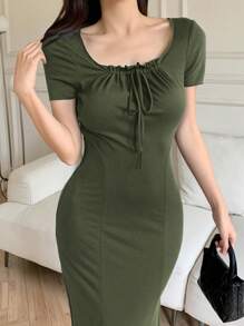 Feyla 女士纯色简约短袖系带休闲连衣裙 - 軍綠色 - 查看 4