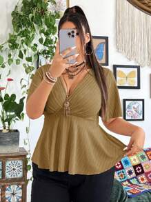 Flirla Kaos Ukuran Besar Leher V Lengan Ruffle Hem Pendek - Coklat - View 5