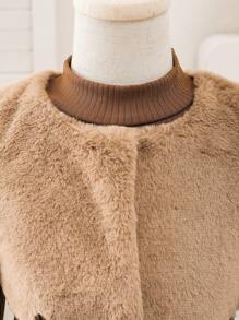 SHEIN Young Girls 3-Piece Set: Fluffy Vest, Turtleneck Long Sleeve Top, And Pants, Fashionable Outfit For Young Girls, Suitable For Casual Wear, Outdoor Activities In Autumn/Winter