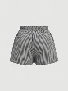 SHEIN MOD Pantalones cortos de verano talla grande con cintura elástica, rayas azules y blancas y decoración con letras - Blanco y Negro - Ver 2