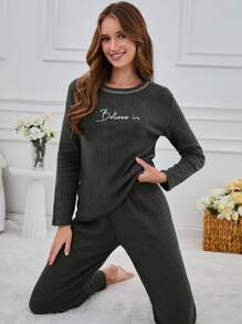 RueChic 100% Cotton 2Pcs  Slogan Injection Printed Shirt And Lounge Bottom Homewear Lounge Set - Dark Green - View 1