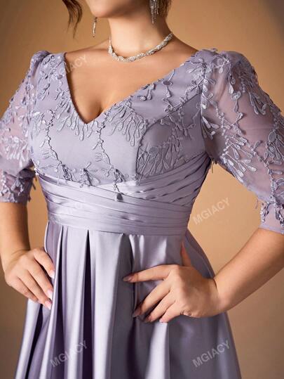 Plus Size V-Neck Lace Embroidered & Satin Patchwork Handmade Flare Bridesmaid Maxi Dress