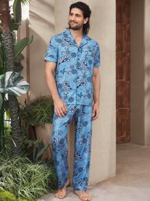 Manfinity Underwear&Sleepwear Basics Conjunto de casa con camisa de manga corta de solapa y pantalones con estampado de paisley para hombre - Azul - Ver 1