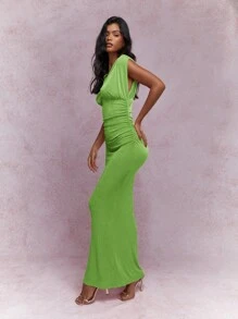 MISSGUIDED Textured Shimmer Plunge Neck Ruched Maxi Dress Christmas - Green - View 4