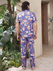 Manfinity ChillVibe Men's Floral Print Lapel Neck Short Sleeve Button-Up Shirt And Pants Home Outfit