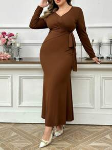 Modelyn 大码 V 领纯色修身休闲长袖连衣裙，优雅奢华派对晚礼服秋冬优雅，秋冬内穿外穿长裙 - 鏽棕色 - 查看 3
