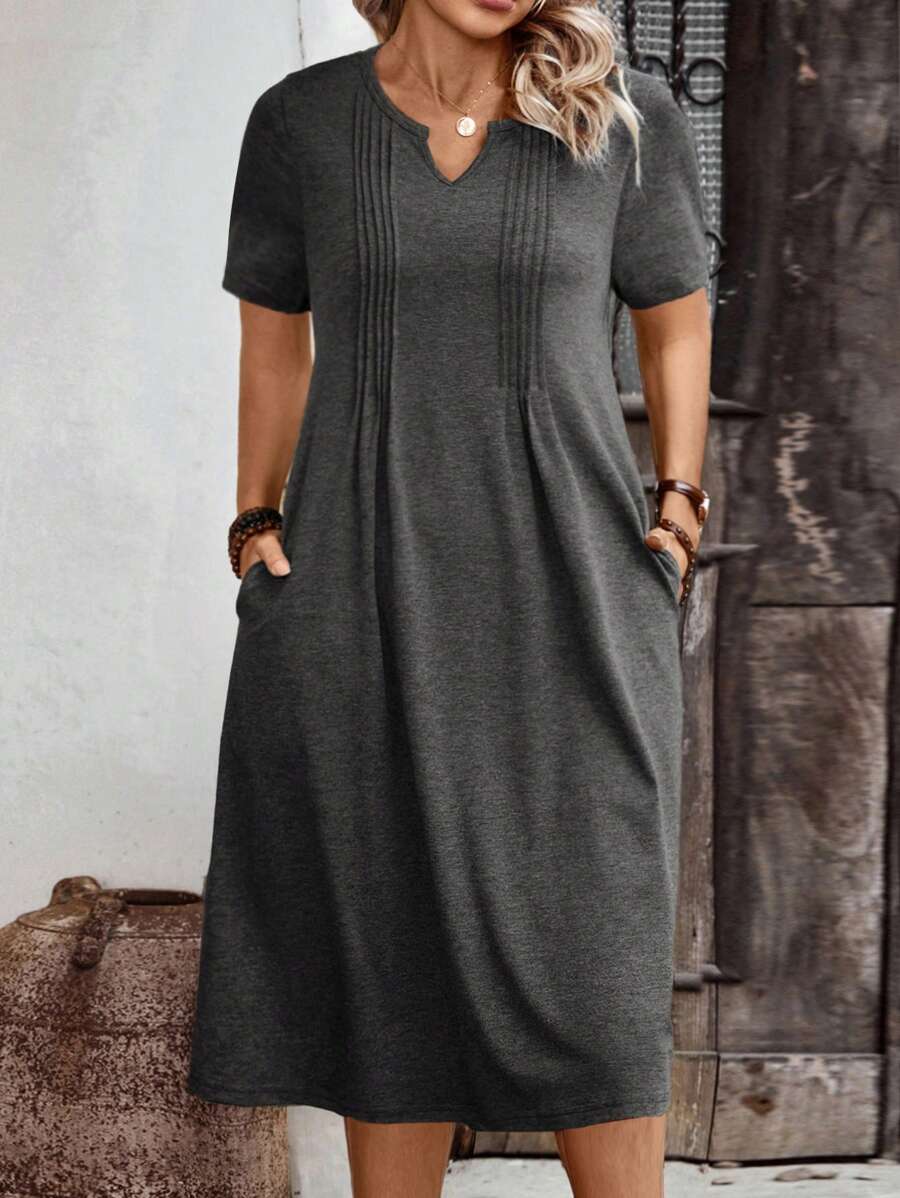 Đầm cổ chữ V xếp ly tay ngắn cỡ lớn có túi và đường viền loe, giản dị và hợp thời trang - Xám - Xem 1