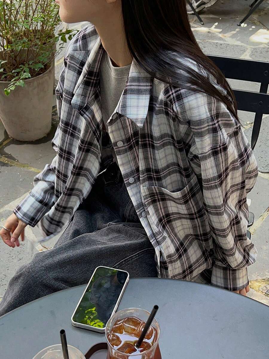 DAZY Women's Plaid Button-Up Loose Fit Long Sleeve Shirt