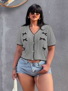 Flirla Plus Size Unique Hollow-Out Butterfly & Floral Decor Knitted Short Sleeve Top - Grey - View 7