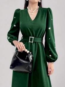 Modelyn Váy thường ngày viền ngọc trai giả dài tay cổ chữ V dành cho nữ - màu xanh lá - Xem 1