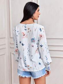 SHEIN LUNE 女款休閒鮮花V領長袖襯衫 - 彩色 - 查看 2