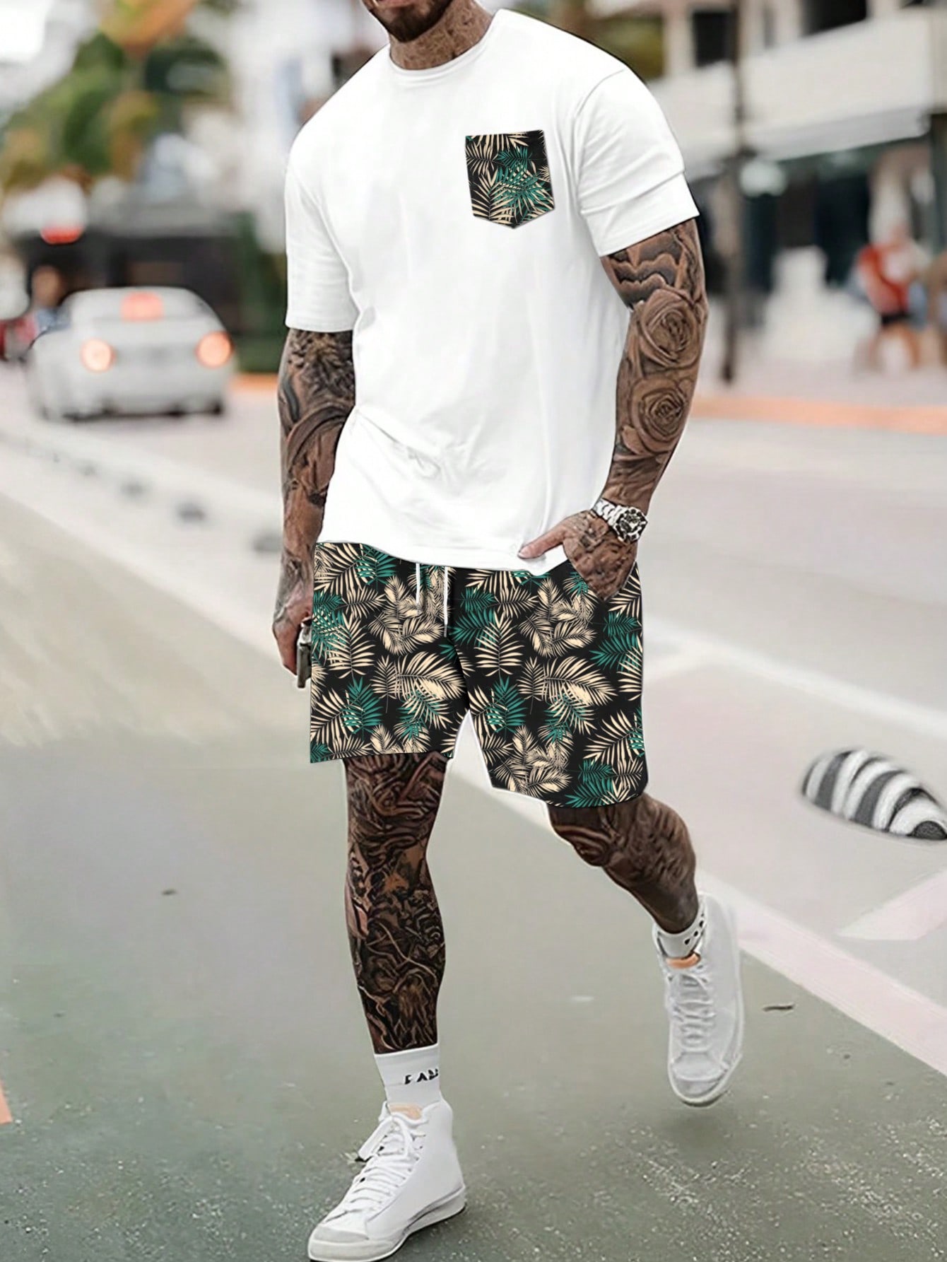 Manfinity Dauomo Men's Tropical Plants Printed Round Neck Short Sleeve Casual T-Shirt And Shorts Summer Outfits