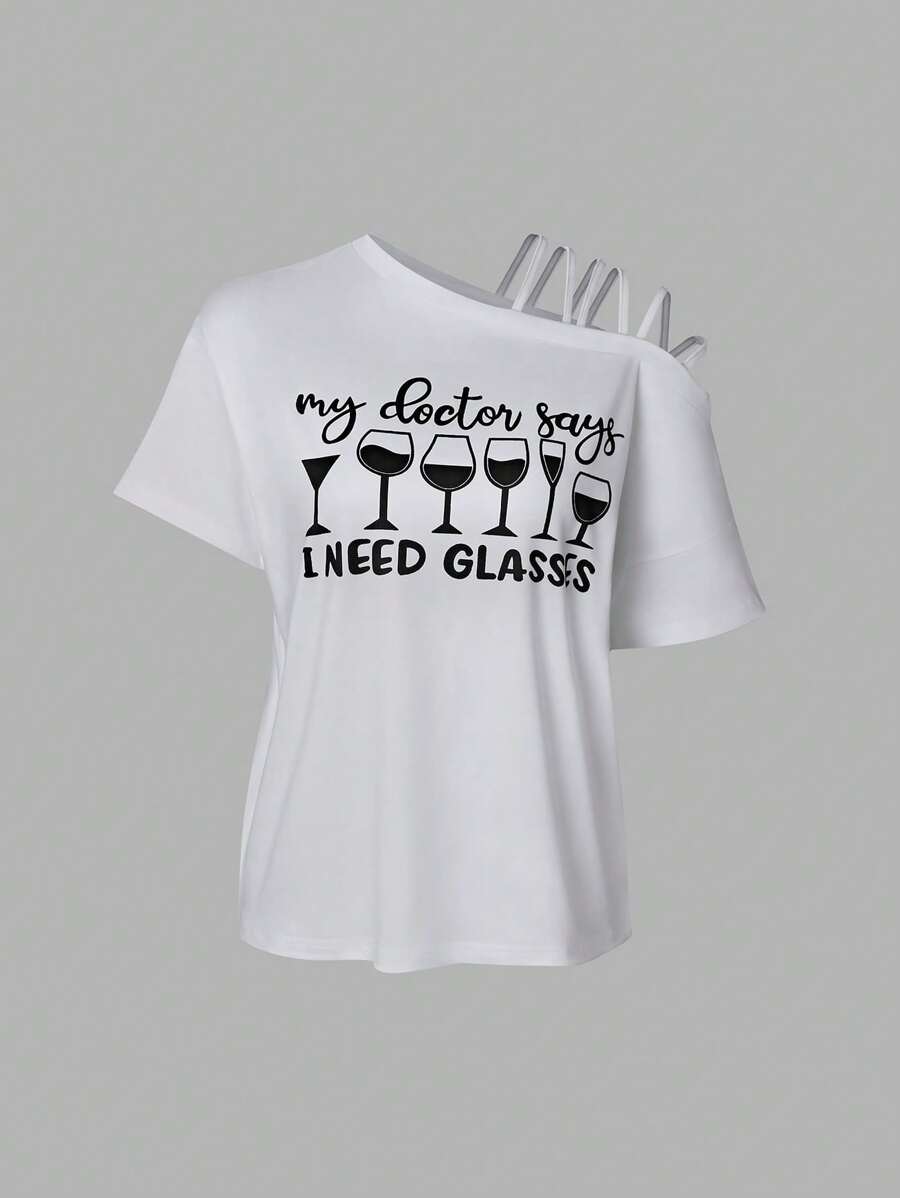 SHEIN LUNE 酒杯和标语印花不对称肩部 T 恤我的医生说我需要戴眼镜 - 白色 - 查看 1