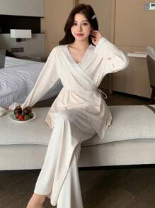 DAZY Women's Solid Color Simple Lace Patchwork Pleated Collar Sleepwear Set
