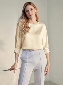 MOTF PREMIUM 纯色锁眼后背蝙蝠袖衬衫 - 杏色 - 查看 1