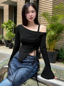 DAZY 女士抽绳露肩不对称休闲宽松衬衫，长袖，返校季露肩上衣