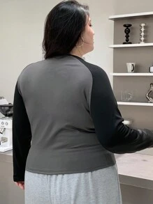 Dazy Plus Plus Size Color Block Crew Neck Fitted Long Sleeve Casual T-Shirt, Suitable For Spring, Summer, Autumn Preppy Tops,Fall Women Clothes - Grey - View 2