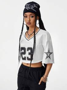 SHEIN Coolane Camiseta de manga corta con estampado de número de carreras de estilo de calle de primavera/verano de mujer, ropa deportiva de calle