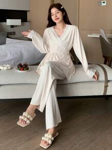 DAZY Women's Solid Color Simple Lace Patchwork Pleated Collar Sleepwear Set