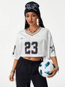 SHEIN Coolane Camiseta de manga corta con estampado de número de carreras de estilo de calle de primavera/verano de mujer, ropa deportiva de calle