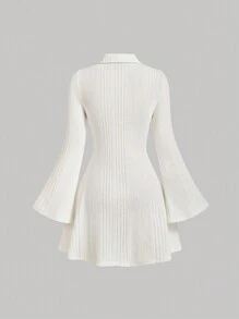 SHEIN MOD 白色针织罗纹休闲秋冬女士喇叭袖连衣裙返校服秋季衣服 - 白色 - 查看 2