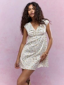 MISSGUIDED Floral Print Ruched Bust Mini Dress