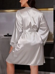 Plus Size Elegant Lace Flower Trim Design Nightgown White Set