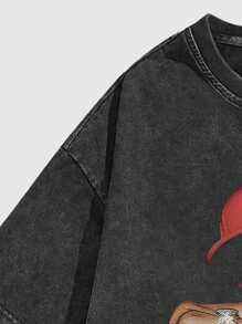 ROMWE MEN Street Life Men's Portrait & Acid-Washed Short Sleeve T-Shirt, Suitable For Spring/Summer Daily Wear