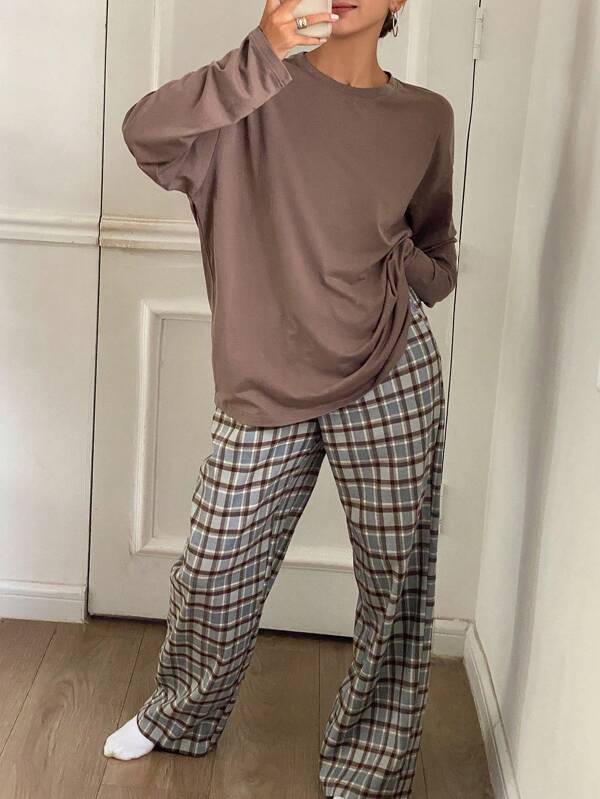 DAZY Minimalist Solid Color Loose Fit Long Sleeve T-Shirt And Plaid Wide-Leg Loose Pajamas Set