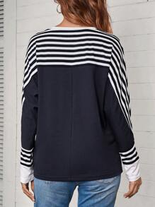 EMERY ROSE 女式宽松休闲 T 恤，长袖上有细条纹和纯色拼布