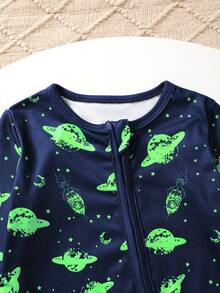 SHEIN 男婴休闲可爱星球数码印花长袖插肩袖连体衣睡衣 - 彩色 - 查看 5