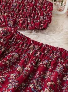 SHEIN Clasi Bộ 2 áo hai dây họa tiết hoa xinh xắn và chân váy mini cỡ lớn dành cho nữ mặc trong dịp năm mới - Đỏ - Xem 3