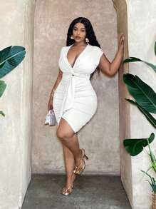 Slaydiva 大码优雅、派对和休闲修身纯粉色迷你连衣裙，带前扭纹、褶皱细节和腰带，适合女士，春夏 - 白色 - 查看 4