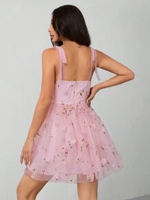 SHEIN PETITE Pink Three-Dimensional Flower Strap Party Wear Retro Princess Dress Women's Dress - Pink - View 4