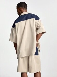 Manfinity VCAY Conjunto de camisa de manga corta tejida con ajuste holgado y parches, adecuado para el verano para hombre