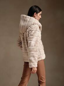 Anewsta Thickened Chunky Patchwork Hooded Fluffy Fluffy Jacket For Women
