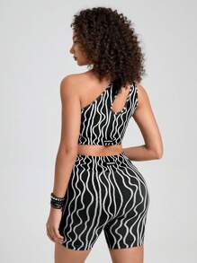 Easithlete Women's Colorblock Printed Asymmetrical Neck Top & Shorts, Simple Casual Sports Set,Hiking Outfit - Black and White - View 2